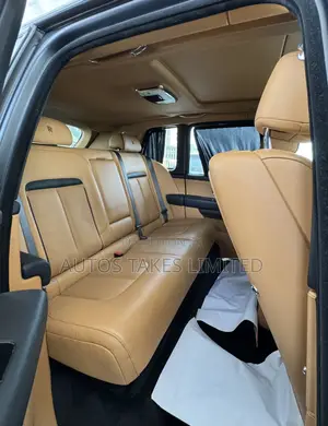Rolls-Royce Cullinan Base 2019 Black