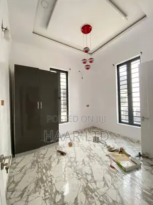 4bdrm Duplex in Chevron for rent