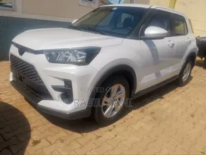 Toyota Raize 1.0 AWD 2022 White