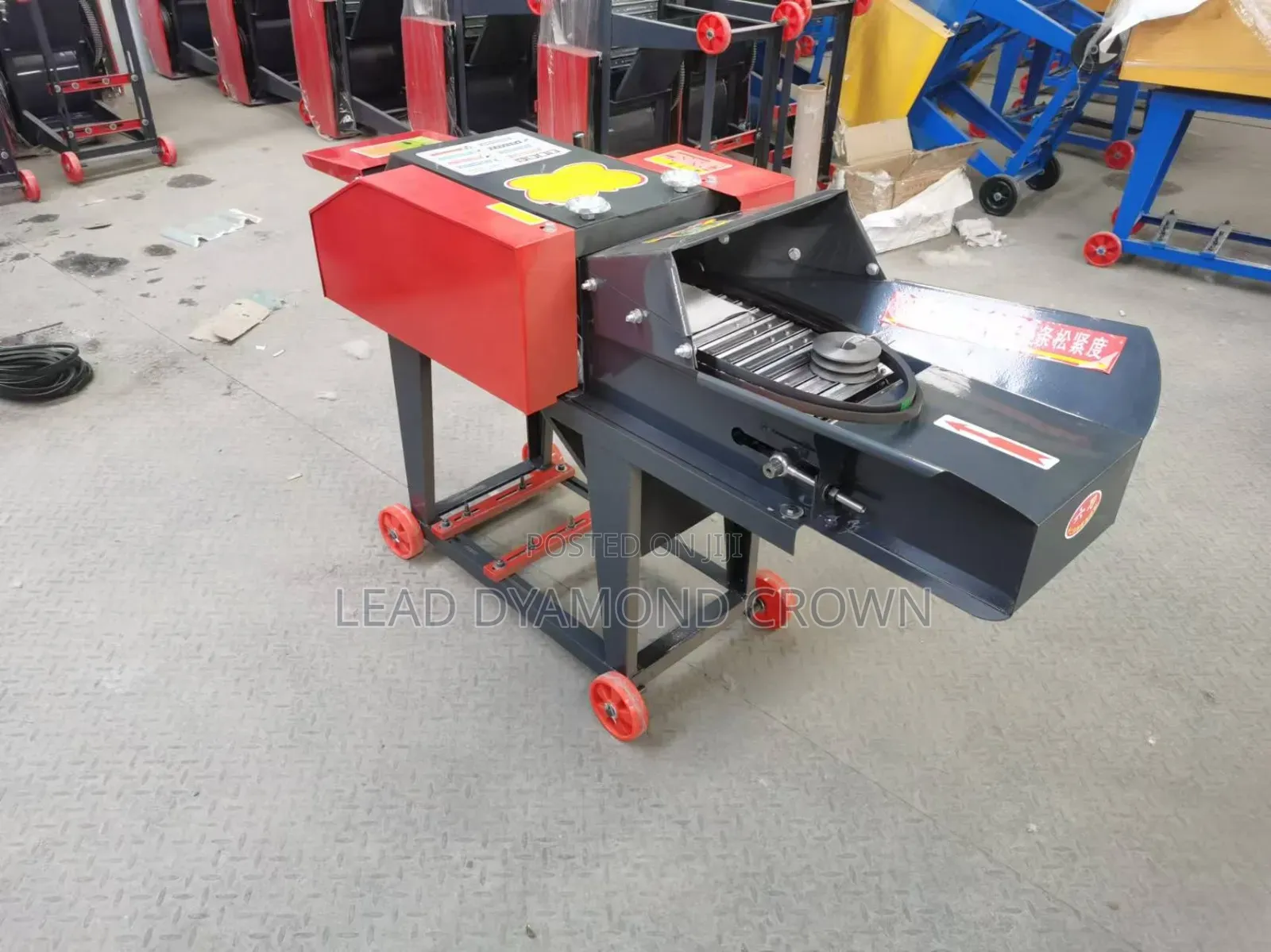 Chaff Cutter Machine With Conveyor