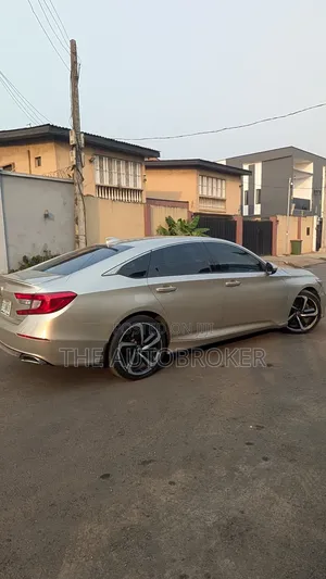 Honda Accord 2019 Gold