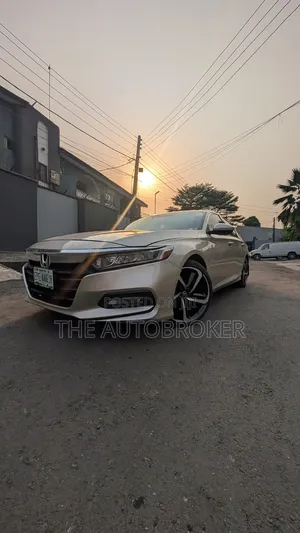 Honda Accord 2019 Gold