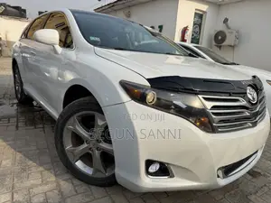 Toyota Venza V6 AWD 2010 White