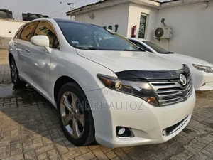 Toyota Venza V6 AWD 2010 White