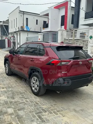 Toyota RAV4 LE 2022 Red