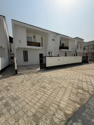 4bdrm Duplex in Ikota for sale