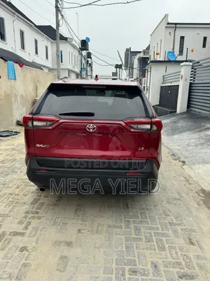 Toyota RAV4 LE 2022 Red