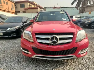 Mercedes-Benz GLK-Class Base GLK 350 4dr AWD 4MATIC (3.5L 6cyl 7A) 2015