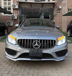 Mercedes-Benz C400 4Matic AWD Sedan (3.0L V6 7A) 2015 Gray