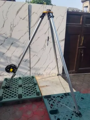 Rescue Tripod With Winch