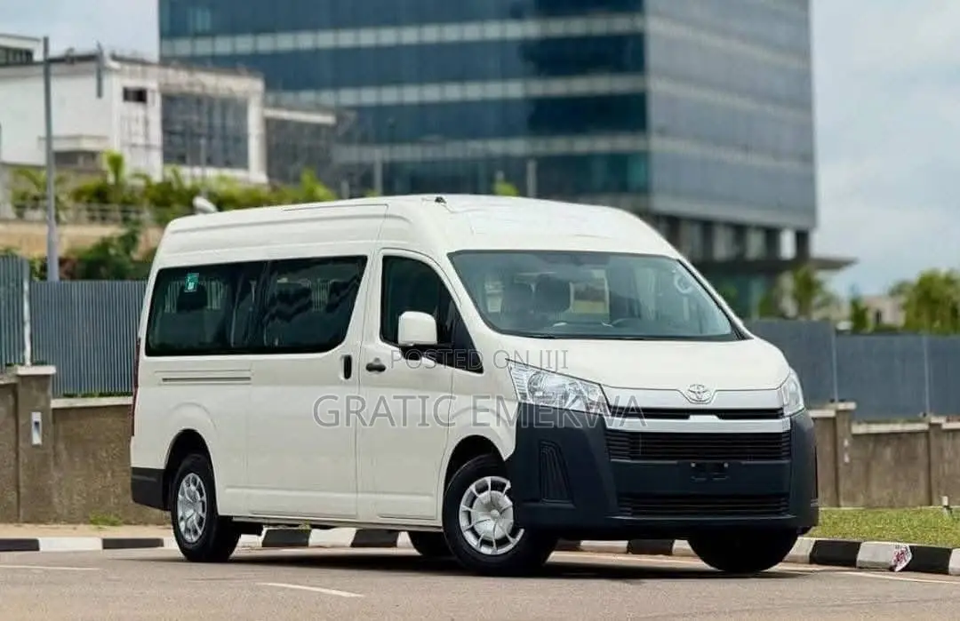Toyota HiAce 2020 White