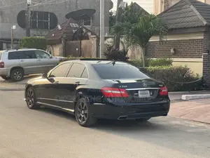 Mercedes-Benz E350 Base 4Matic Sedan AWD (3.5L 6cyl 7A) 2013 Black