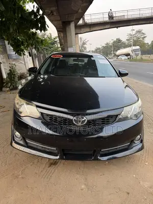 Toyota Camry SE 4dr Sedan (2.5L 4cyl 6A) 2012 Black