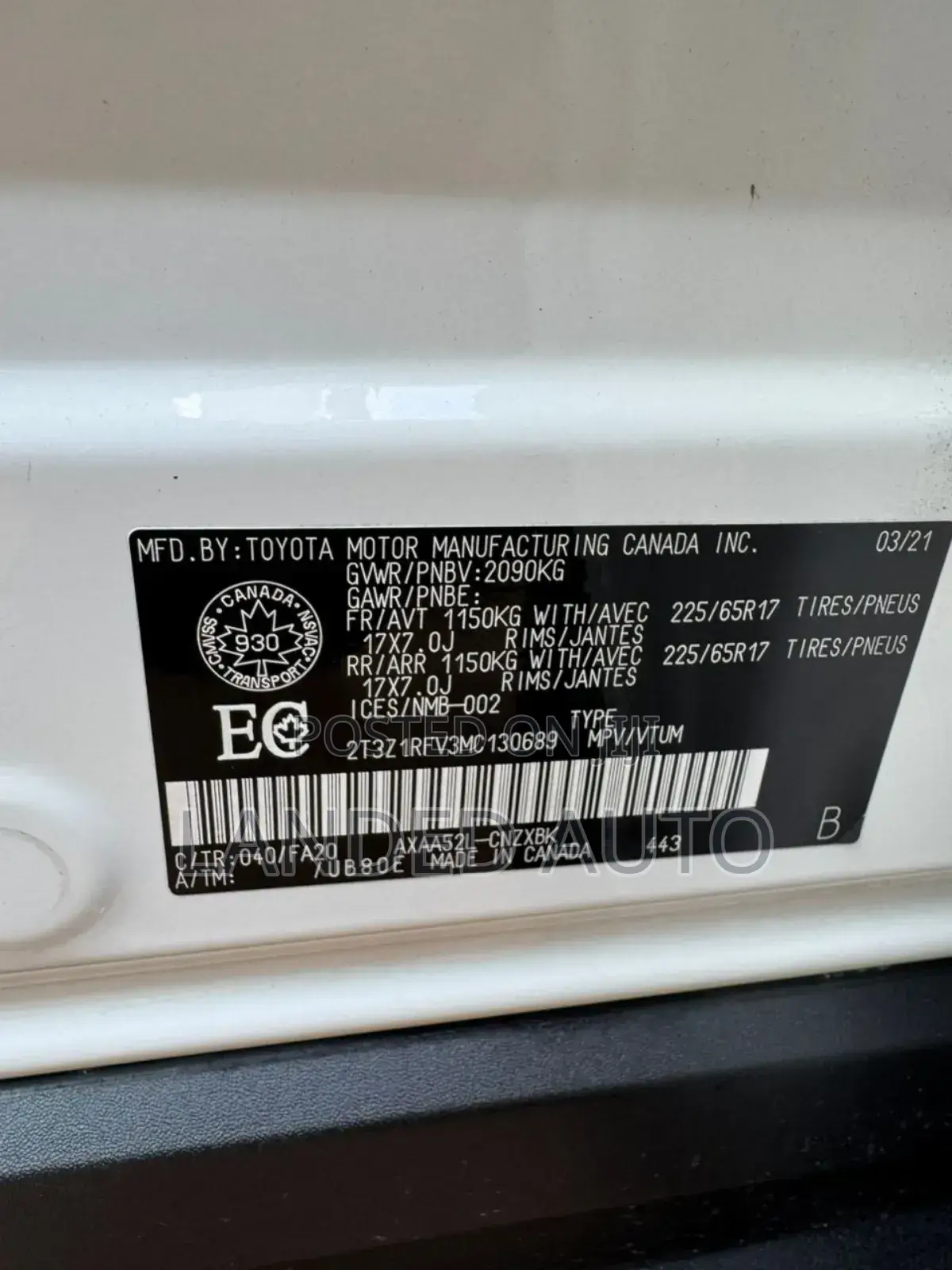 Toyota RAV4 XLE 2021 White