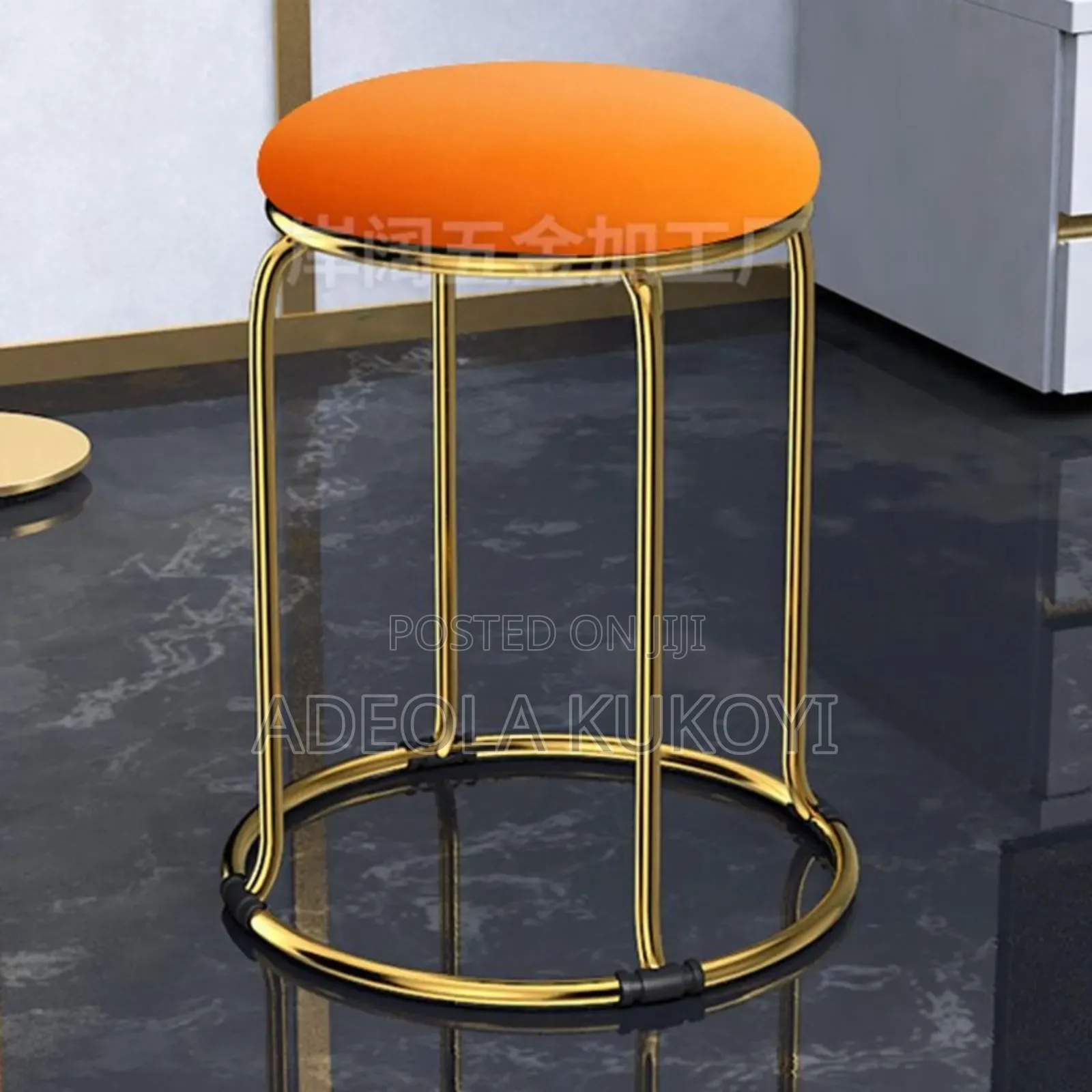 Standard Sitting Stool