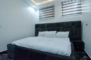 3bedrooms Fully Detached Duplex
