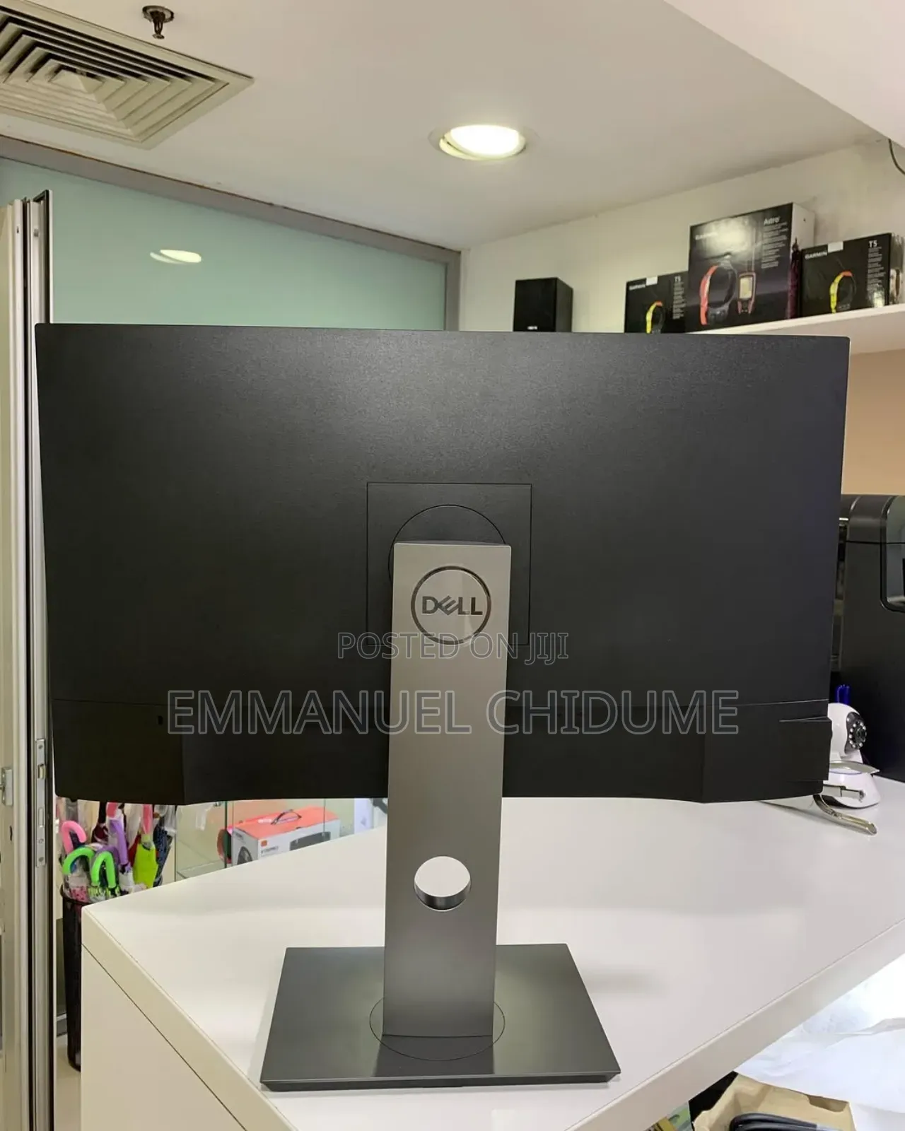Dell 27 Inches Flameless Monitor