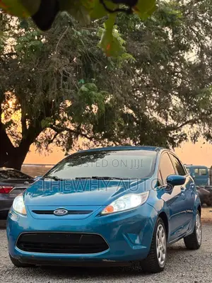 Ford Fiesta SE Hatchback 2012 Blue