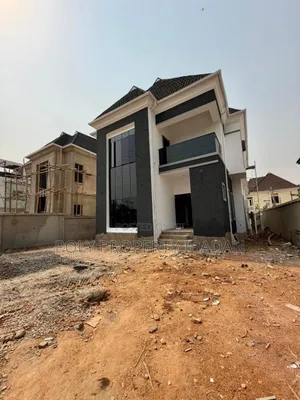 4bdrm Duplex in Calton Gate,Kolapo, Akobo for sale