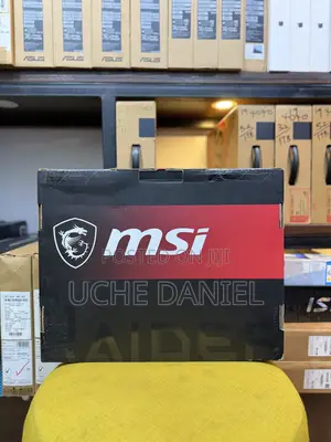 New Laptop MSI Raider GE78HX 32GB Intel Core I9 SSD 1T