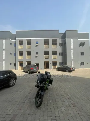 3bdrm Block of Flats in Idu for rent