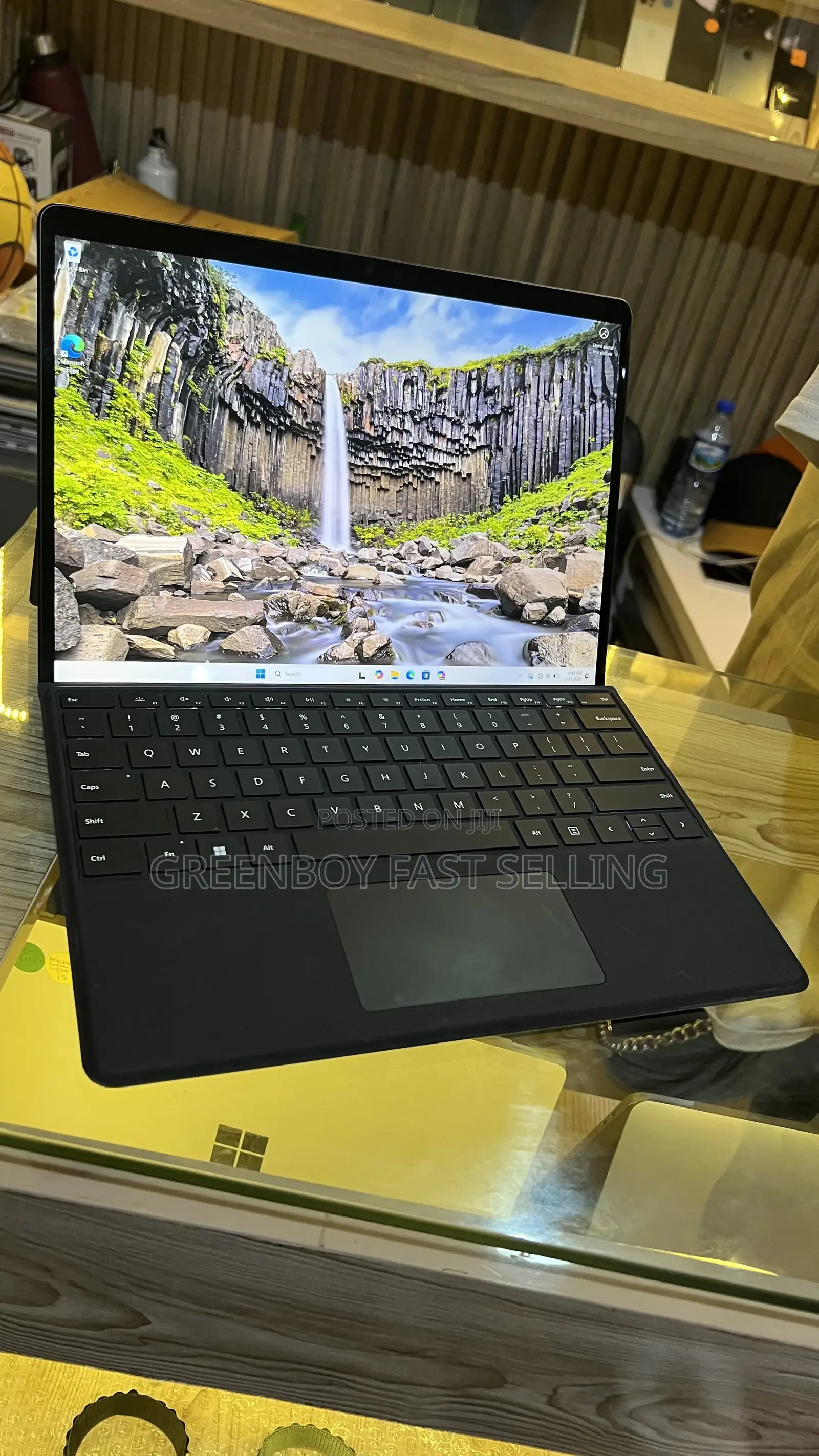 Laptop Microsoft Surface Pro 9 8GB Intel Core i5 SSD 256GB