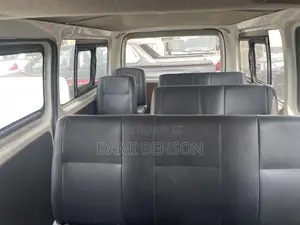 Toyota HiAce 2012 White
