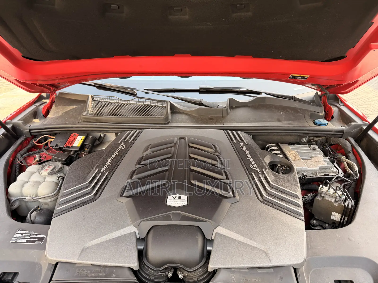 Lamborghini Urus Base 4dr AWD 2020 Red