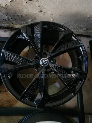 Mattblack 20inch Rim Available.