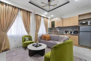 Massive 1 Bedroom Apartment With Ps5