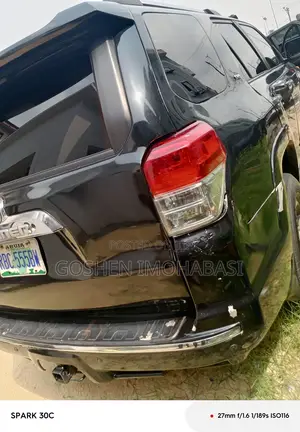 Toyota 4-Runner Limited 4WD 2011 Black