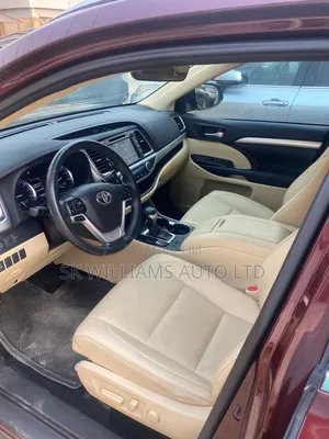 Toyota Highlander XLE 2019 Burgundy