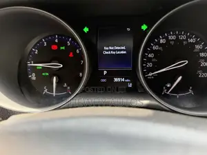 Toyota C-HR XLE FWD 2020 Gray