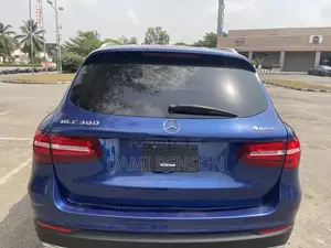 Mercedes-Benz GLC-Class 2019 Blue