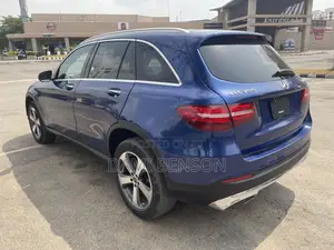Mercedes-Benz GLC-Class 2019 Blue