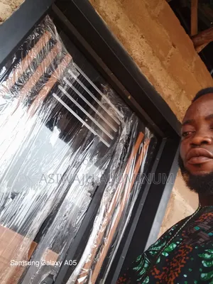 Doors Installer