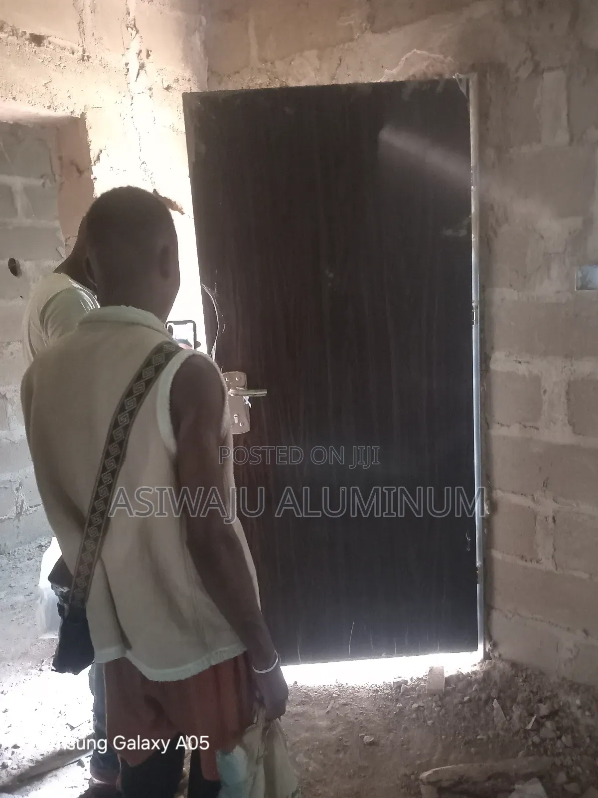 Doors Installer