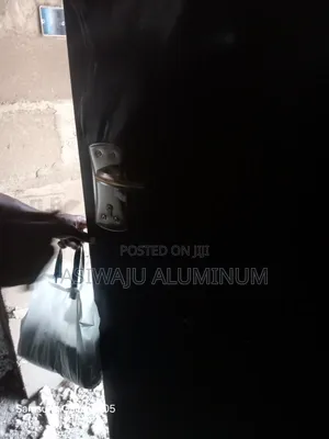 Doors Installer