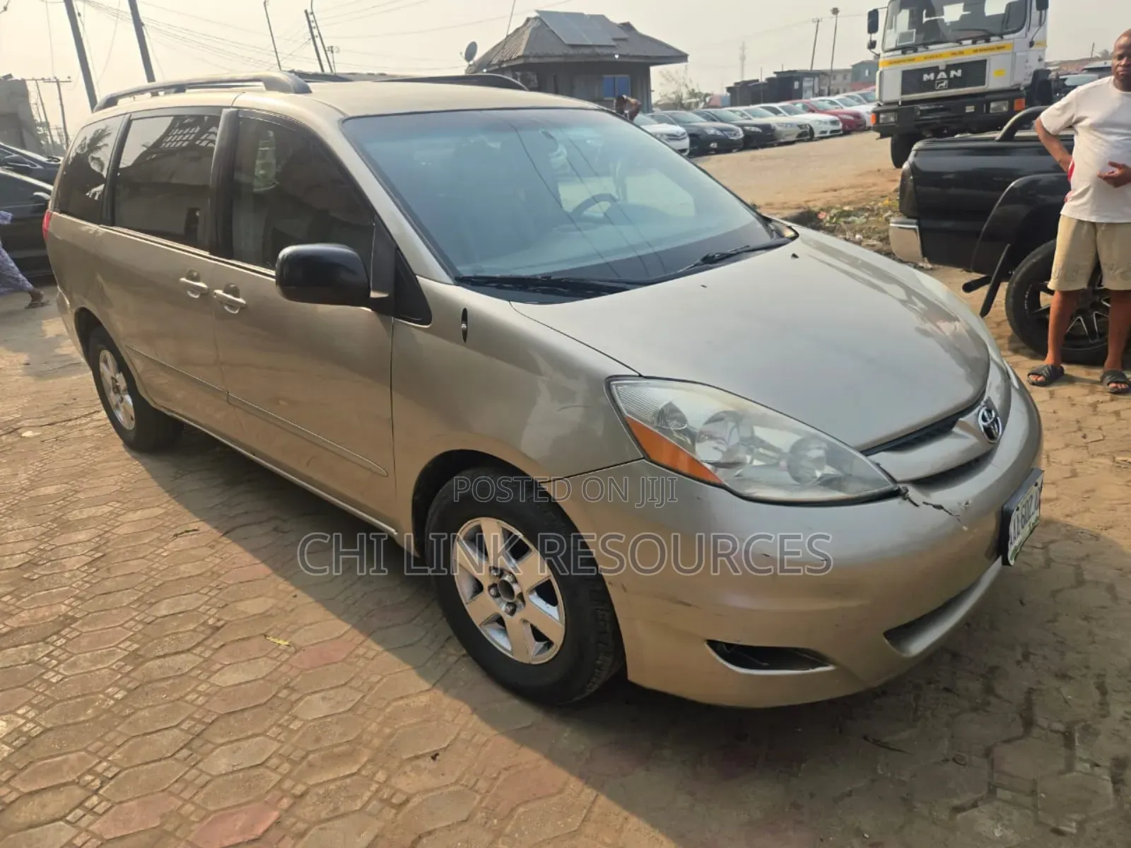Toyota Sienna 2009 Brown