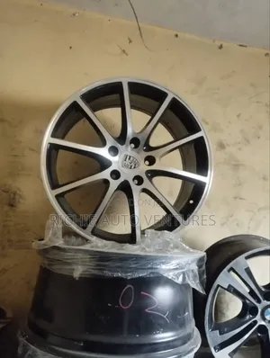 20inch Porcsh Cayenne Rim