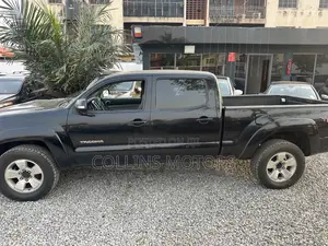Toyota Tacoma 2013 Black