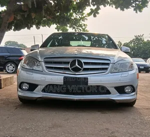 Mercedes-Benz C350 C350 BlueEFFICIENCY 4MATIC AWD 2010 Silver