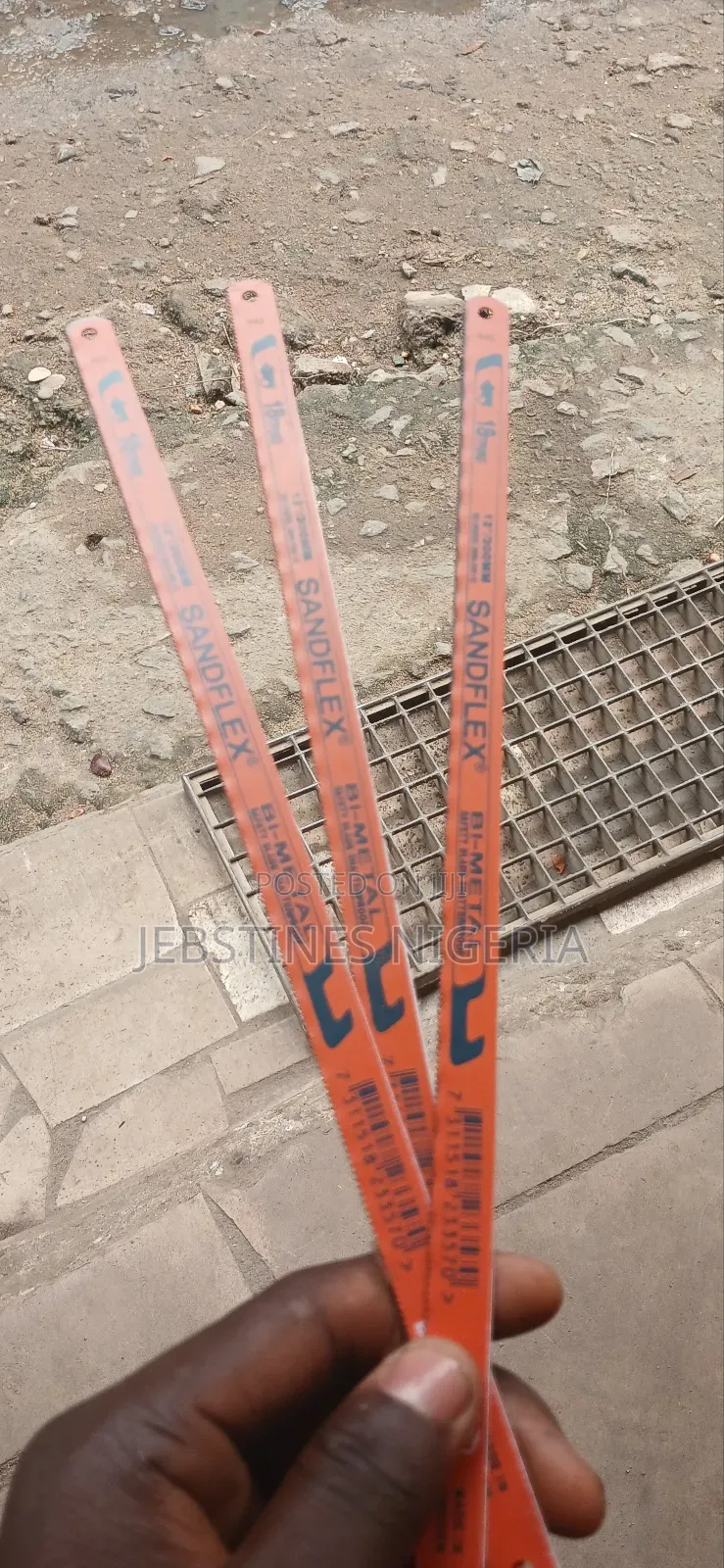 Hand-Held Saw Frame