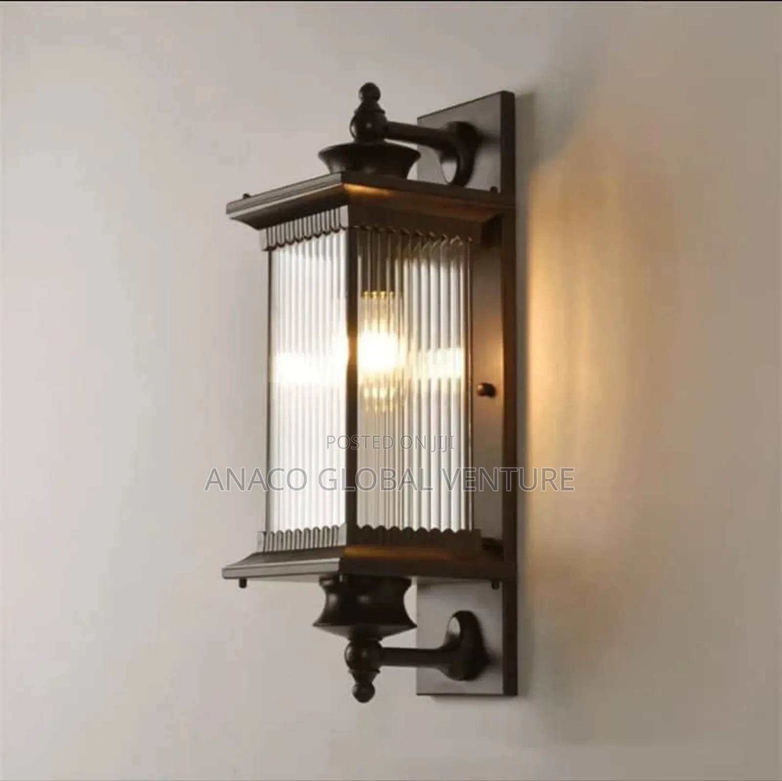 Modern Wall Light Cast Body and Bulb