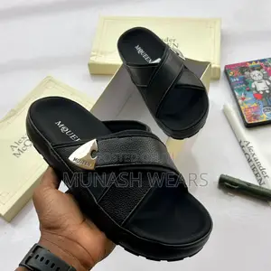 Alexander Macqueen Slide 40-46