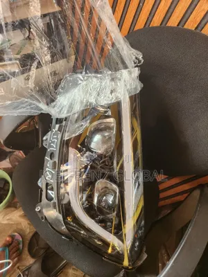 Glc300 2020 Driver Side Headlight