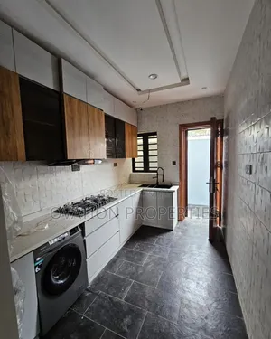 3bdrm Duplex in New Oko Oba for sale