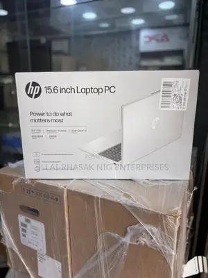 New Laptop HP 15 8GB Intel Core I3 SSD 256GB