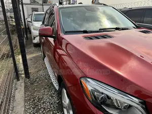 Mercedes-Benz GLE-Class GLE 550 4MATIC 2018 Burgundy
