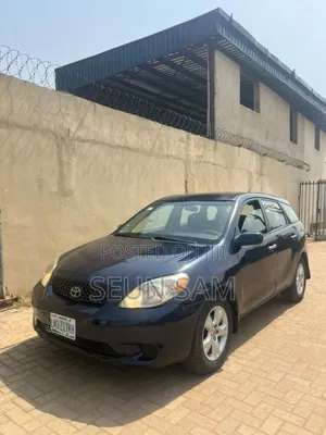Toyota Matrix Standard FWD (1.8L 4cyl 5M) 2004 Blue